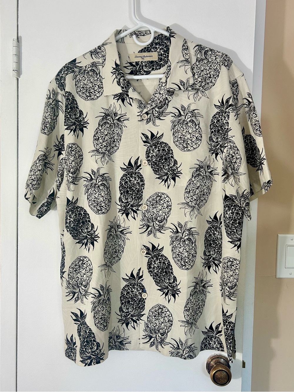 Tommy Bahama TB93 Cream 100% Silk Button Down Shirt, Black Pineapple Print, L